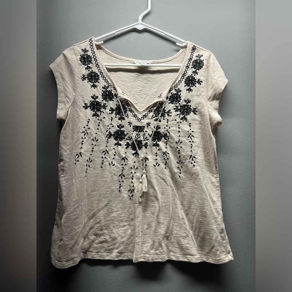 American Eagle outfitters shirt